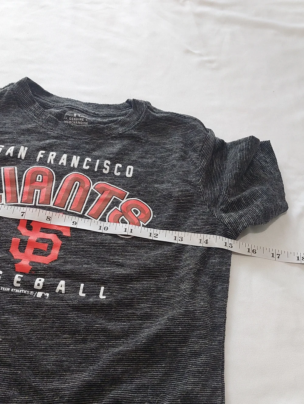Genuine Merchandise Black San Francisco Giants Kids Tee with Red Logo Size 4,5